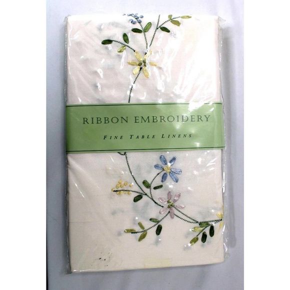 Handmade Ribbon Embroidery Flower Floral Linen Table Liner Home Decor 60"x84" - Picture 5 of 11